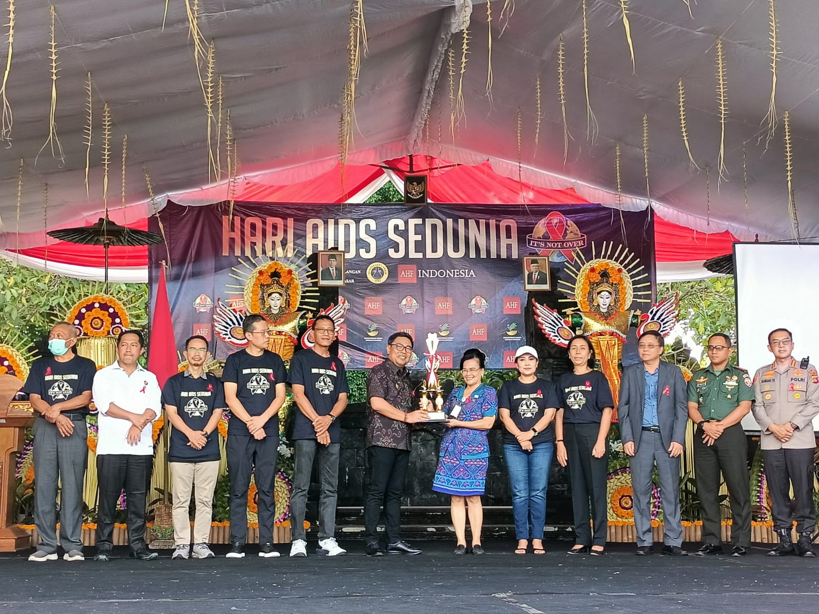 Wujudkan Denpasar Sehat Melalui Spirit Vasudaiva Kutumbakam.  Wawali Arya Wibawa Hadiri Peringatan HKN dan HAS. 