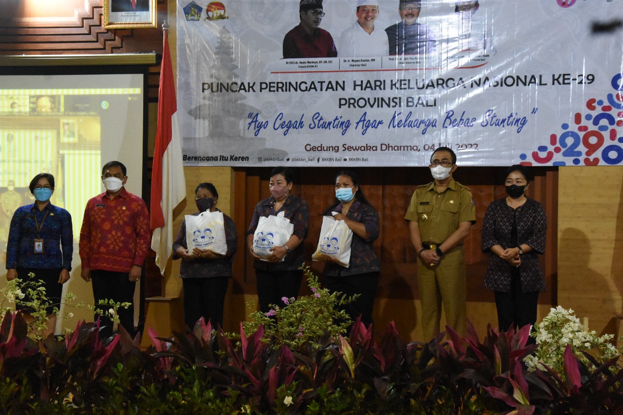 Puncak Harganas Ke-29 Provinsi Bali di Gelar Di Denpasar  Jaya Negara Ajak Bergotong Royong Cegah Stunting