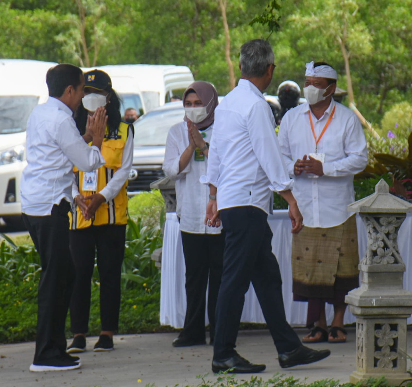 Sekda Alit Wiradana Dampingi Presiden Joko Widodo Tinjau Lokasi KTT G20 di Tahura Ngurah Rai.