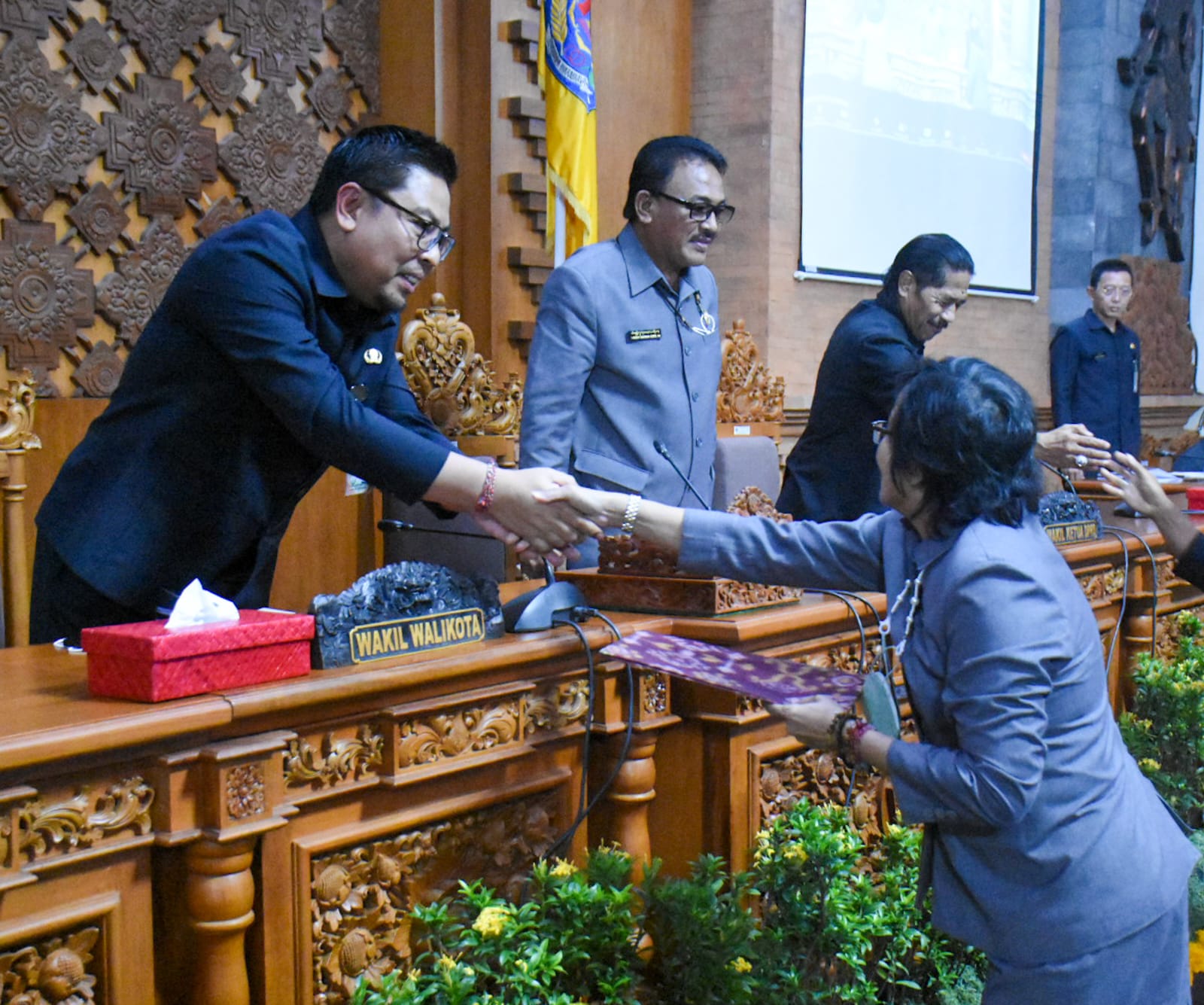 Pembukaan Sidang Paripurna DPRD Kota Denpasar     Pemkot Denpasar Usulkan 6 Ranperda, Dewan Usulkan 1 Ranperda Inisiatif
