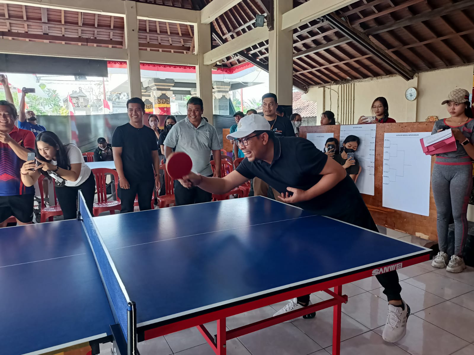 Sambut Kemerdekaan RI ke77  Wawali Arya Wibawa Buka Kejuaraan Tenis Meja STDS Banjar Kebon Kori Mangku Kesiman