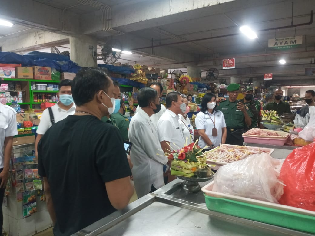 Optimalisasi Gerakan Pengendalian Inflasi, Tim TPID Kota Denpasar Pantau Stok  Barang dan Harga di Dua Lokasi.