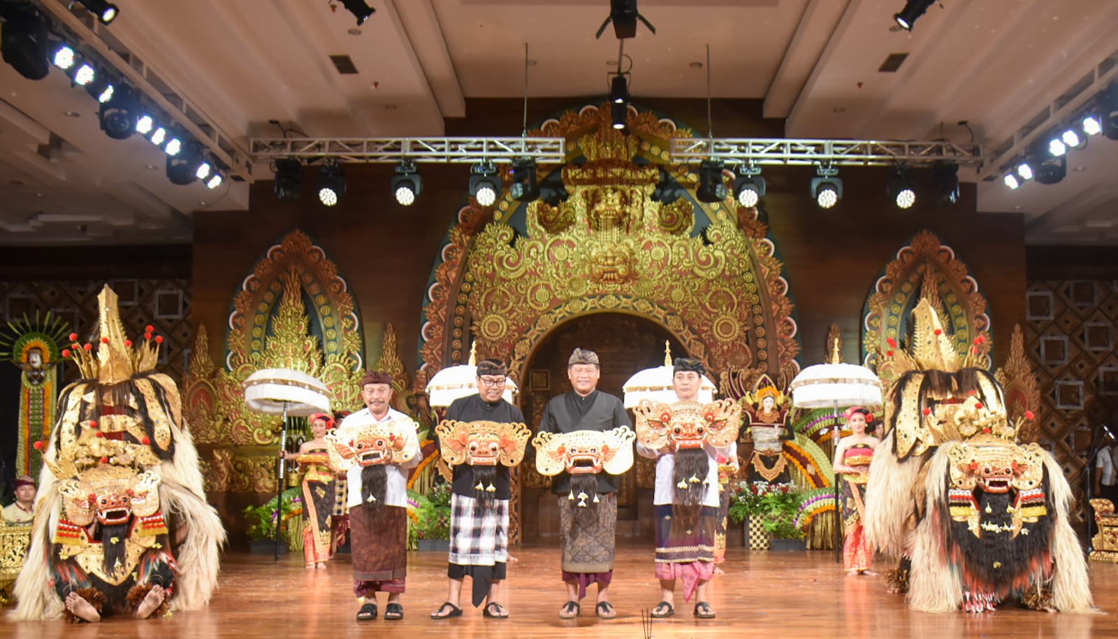 Jaring Bibit Seniman, Wawali Arya Wibawa  Buka Lomba Barong Ket dan Mekendang Tunggal Kota Denpasar