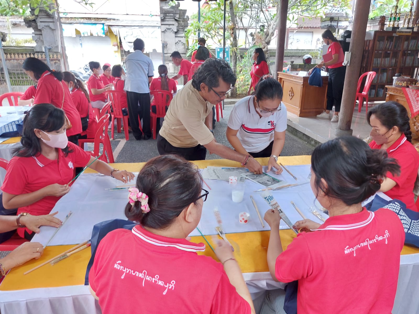 Kelurahan Dangin Puri Gelar Pelatihan Daur Ulang Sampah