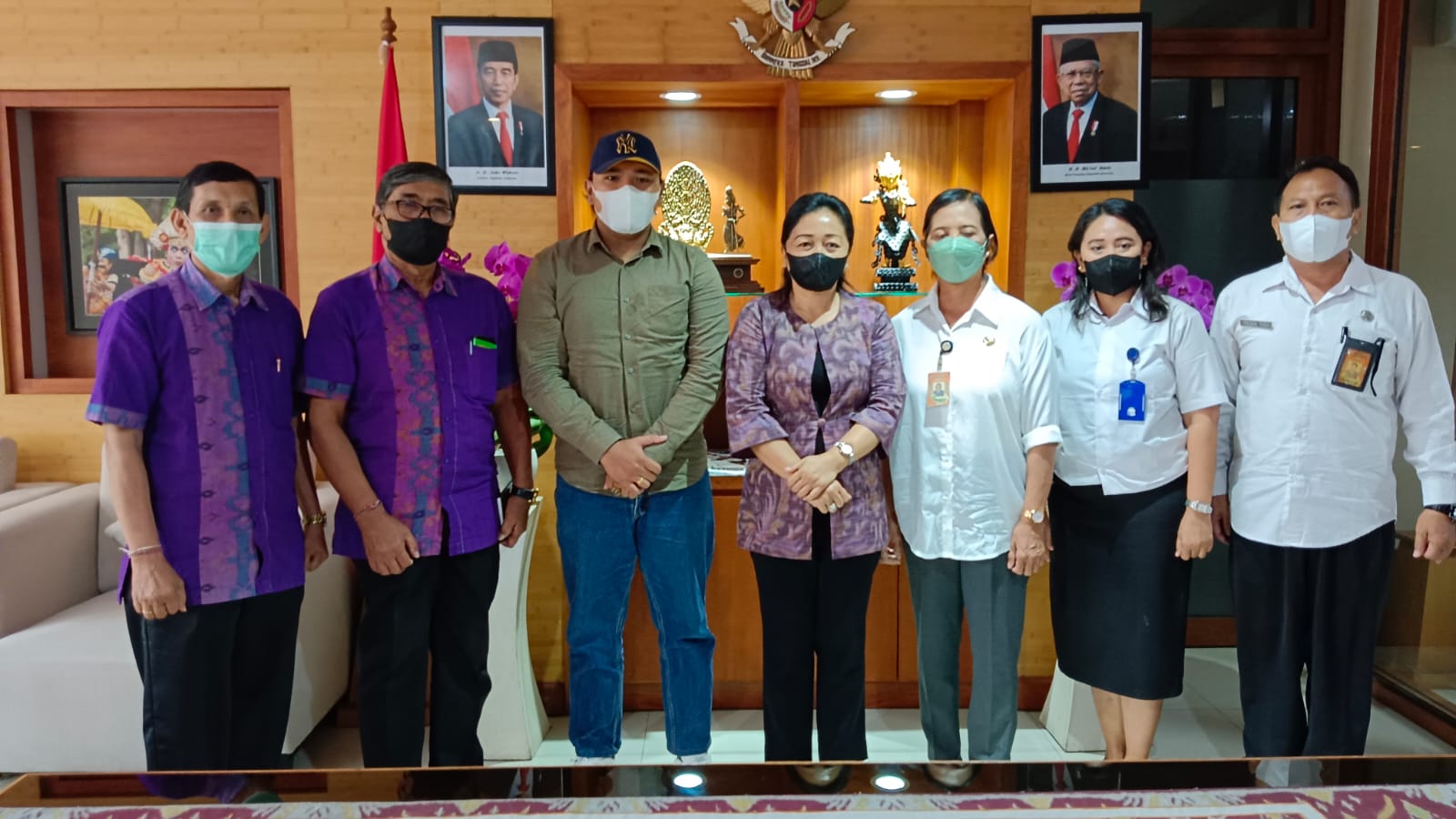 Ketua TP PKK Denpasar Ny. Sagung Antari Jaya Negara Dukung Event  Bangkit Bersama TPS 3R Uma Asri Ubung.