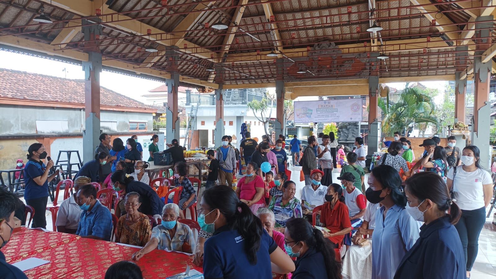Tekan Inflasi Terkait Hari Raya Galungan dan Kuningan, Kelurahan Panjer Gelar Bazzar Pangan 