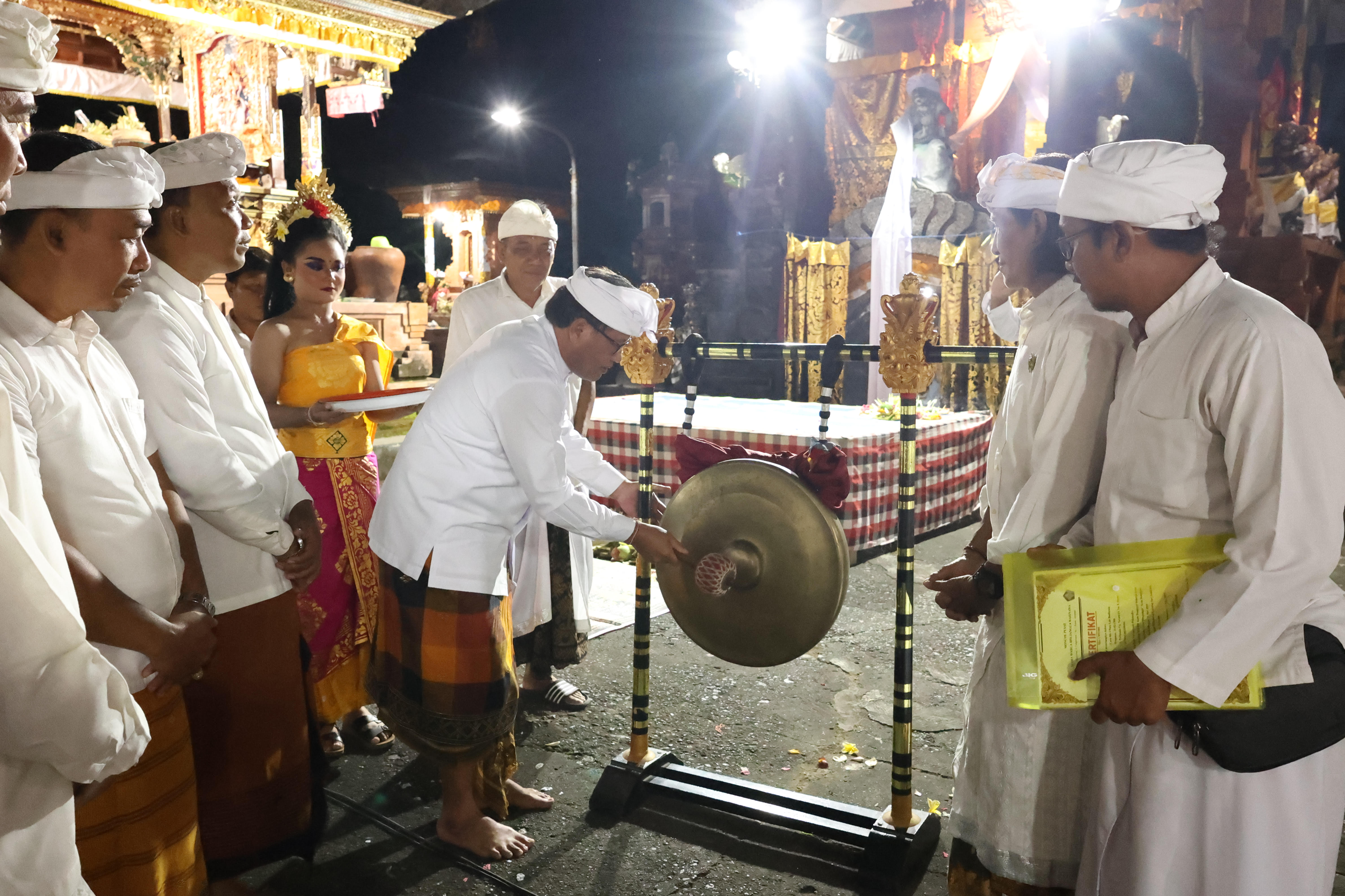 Sekda Alit Wiradana Apresiasi Kegiatan Lomba Serangkaian Hari Saraswati Maha Warga Bhujangga Waisnawa Kota Denpasar