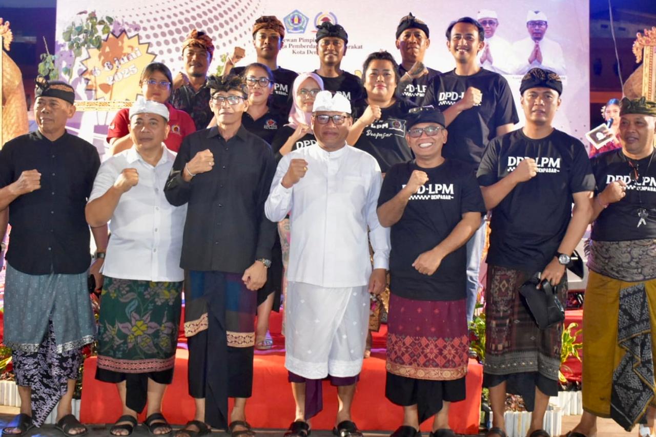 Sekda Alit Wiradana Hadiri Penutupan BBGRM Kota Denpasar,   Apresiasi Pelakaanaan Kegiatan Berbasis Lingkungan dan Kesenian. 