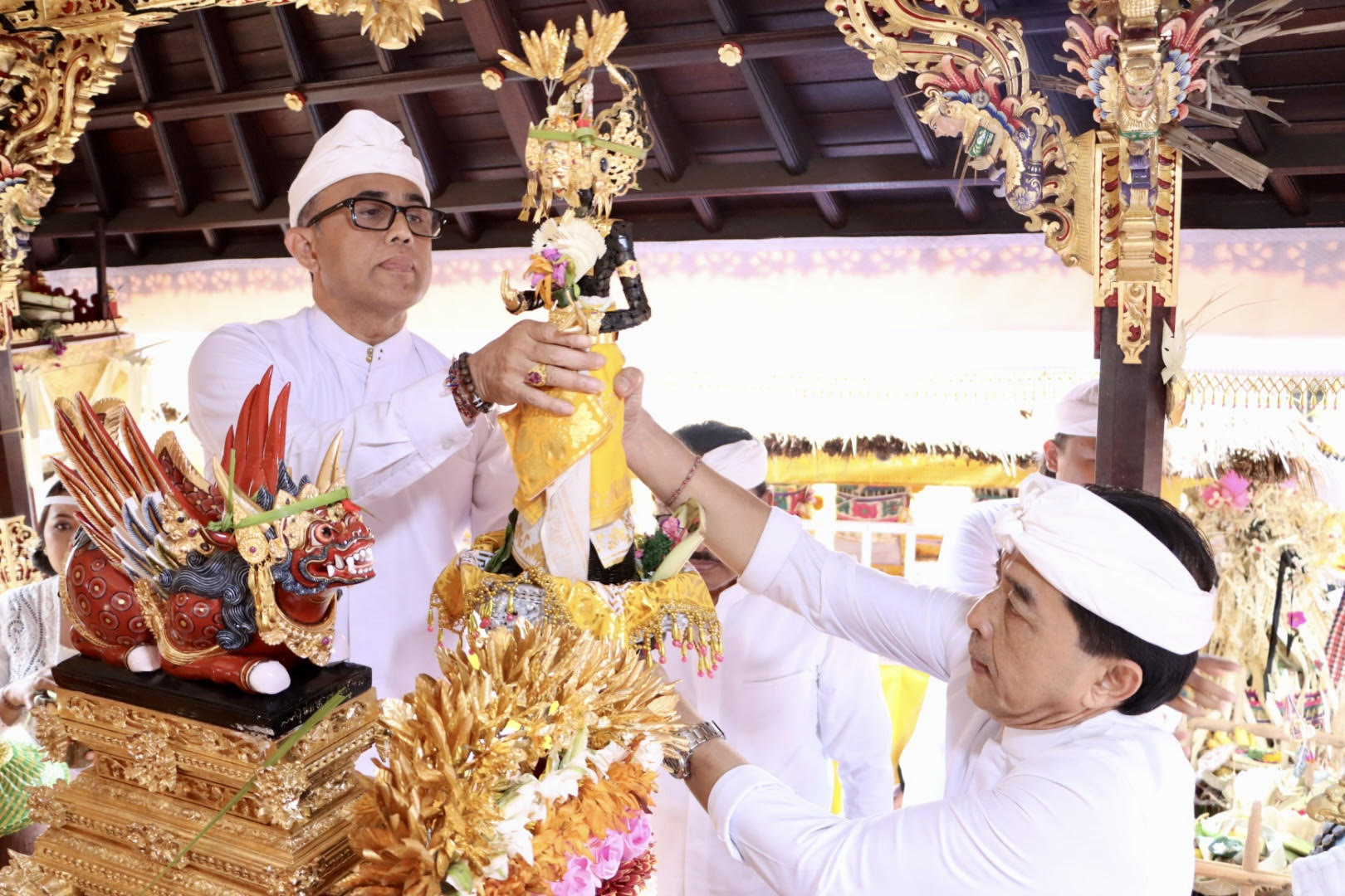 Walikota Jaya Negara Hadiri Karya Mamungkah, Ngenteg Linggih, Padudusan Agung, dan Caru Balik Sumpah Madya di Pura Gede Batur Sari Desa Adat Tonja