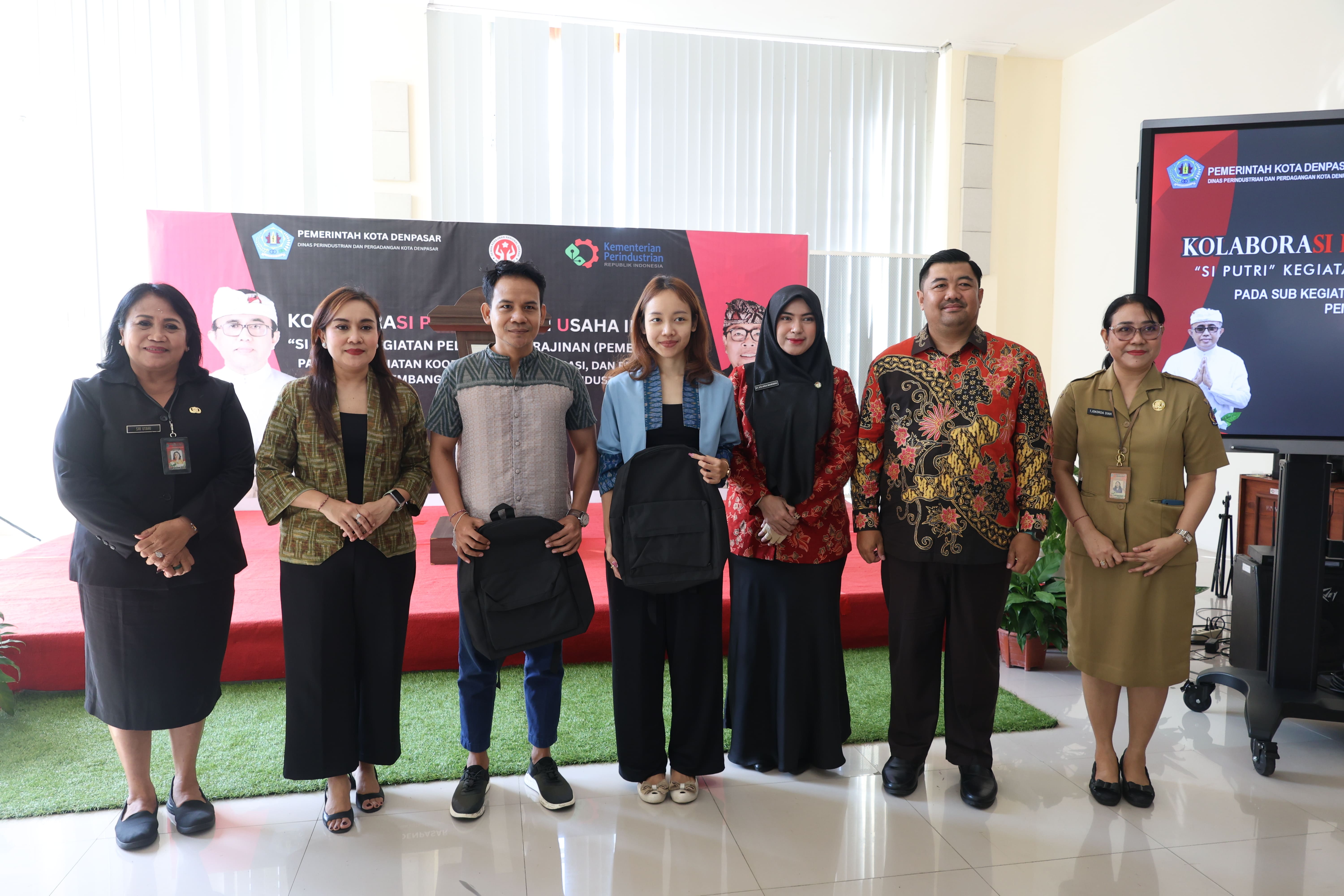 Upaya Tingkatkan Industri Kriya Tas, Pemkot Denpasar Gandeng BDI Inisiasi Pelatihan Bagi Pelaku IKM Kota Denpasar 