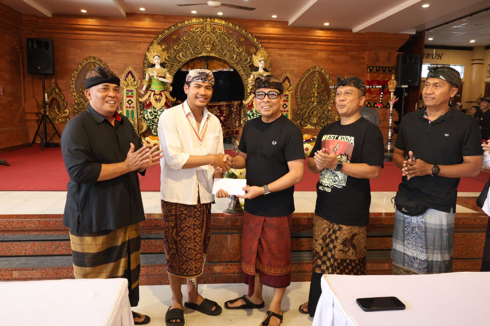 Wawali Arya Wibawa Apresiasi Lomba Tunas Ambara Wimbakara Ogoh-Ogoh Mini di Pedungan