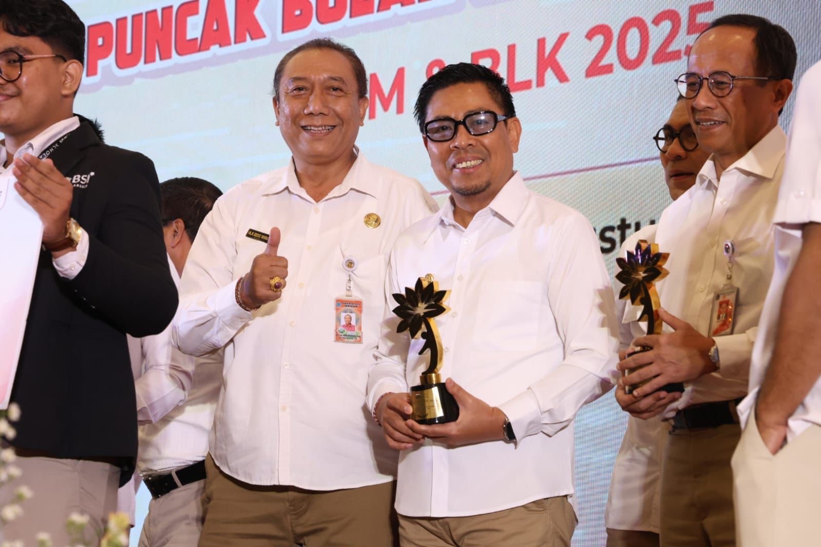 Kota Denpasar Kembali Raih Kejar Awards 2025 Dari Otoritas Jasa Keuangan