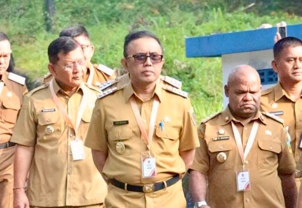 Hari Keempat Retreat Kepala Daerah Gelombang II, Walikota Jaya Negara dan Wawali Arya Wibawa Dibekali Materi Pembangunan SDM, Kesehatan, Sains dan Teknologi.
