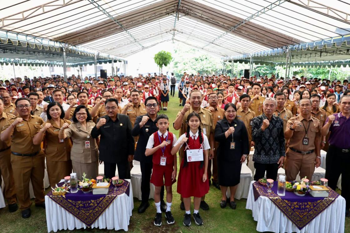 Wawali Arya Wibawa  Buka MPLS Tingkat SMP Dorong Wujudkan Pendidikan Inklusif, Stop Bullying, Kekerasan Seksual dan Kenakalan Remaja