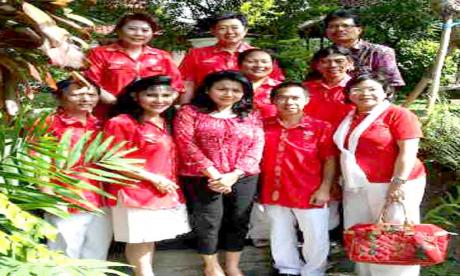 INTI BALI SAMBUT IMLEK DENGAN KEGIATAN SOSIAL