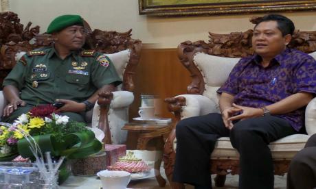 Libatkan TNI dan Masyarakat, Pemkot Gelar Kerja Bakti Serentak