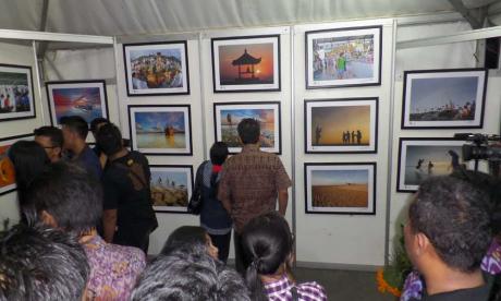 Pameran Foto Denfes 6, Animo Masyarakat Tak Pernah Sepi