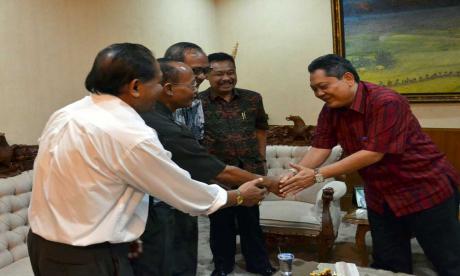 Sambut HUT Ke-61Yayasan  Dwijendra Pusat Denpasar