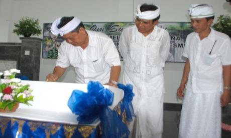 WALIKOTA RAI MANTRA HADIRI PAMELASPASAN  LAN RSI GANA BALE BANJAR JAYAGIRI
