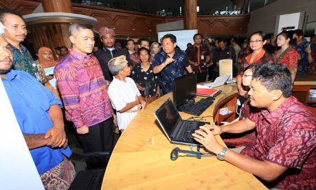 Wamenpan Eko Prasojo dan OCDE Kunjungi Denpasar