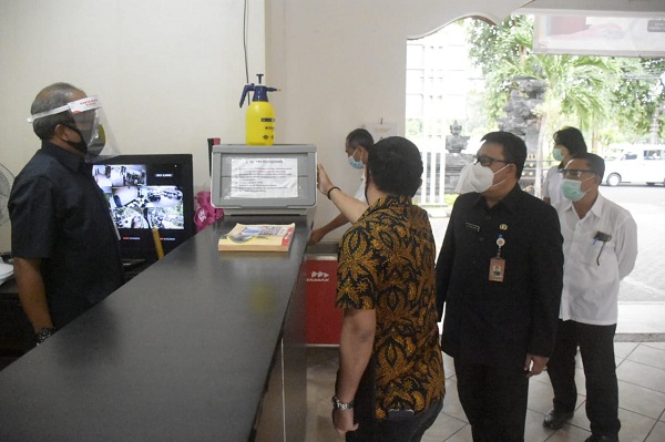 Sekda Rai Iswara Pantau Kesiapan Menuju Adaptasi Kebiasaan Baru ke Sejumlah Instansi Vertikal di Denpasar