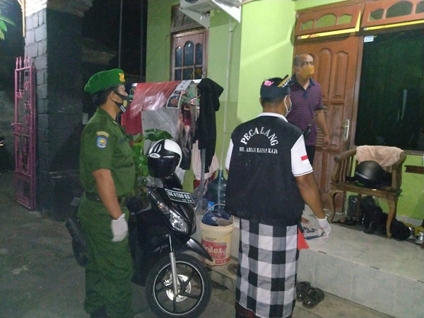 GTPP Covid-19 Kelurahan Sumerta Laksanakan Pengendalian Mobilitas Dan Penertiban Administrasi Penduduk Non Permanen Di Banjar Abian Kapas Kaja