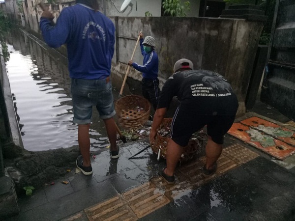 PUPR Denpasar Atensi Genangan di Tiga Titik, Terus Gencarkan Pembersihan Sungai dan Saluran Air Sebagai Langkah Antisipasi Banjir