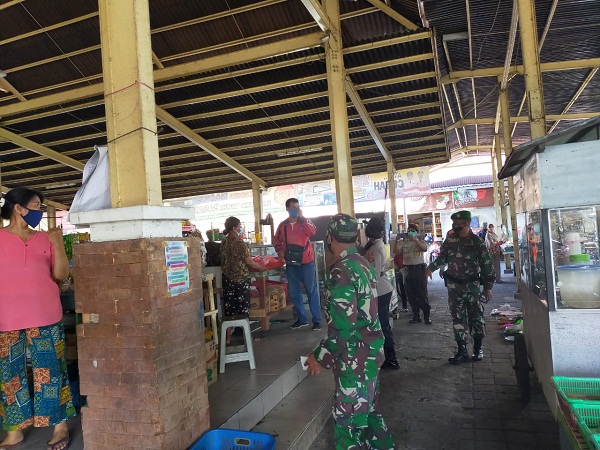 Tingkatkan Upaya Putus Penyebaran Covid-19, Kelurahan Sesetan Gelar Operasi Yustisi Penegakan Prokes