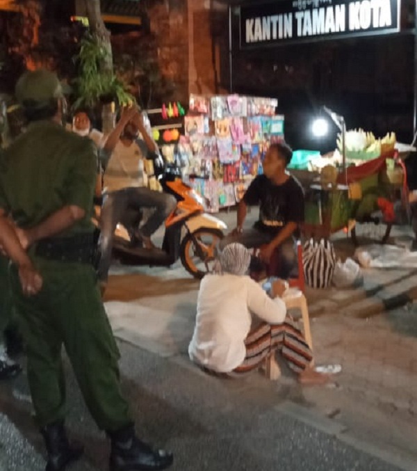 Desa Dauh Puri Kaja Lakukan Sosialisasi Pergub dan Perwali Protokol Kesehatan