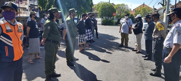 Desa Dangin Puri Kangin Terapkan PKM, Hasil Pantuan Hanya 1 Orang Yang Melanggar