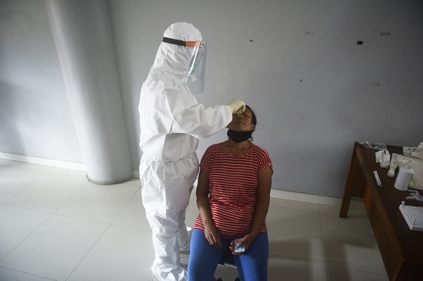 Hasil Test Swab Pedagang Pasar Badung Negatif Covid-19