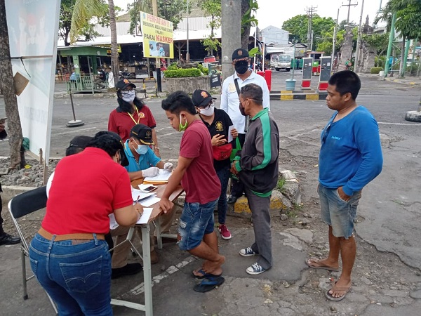Tim Gabungan Yustisi Denpasar Gelar Operasi Prokes di Simpang Jl. Cokroaminoto Temukan 11 Orang Pelanggar Prokes