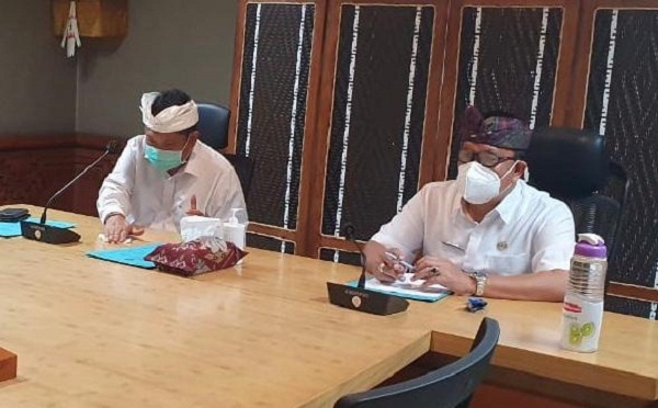 Rapat Evaluasi Penanganan Covid-19 di Denpasar, Rai Mantra : GTPP Harus Tetap Semangat