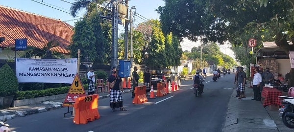 Hari Kedua PKM Desa Dangri Kangin Sinergitas Satgas Banjar, Peringati 10 Orang Masyarakat Tanpa Masker
