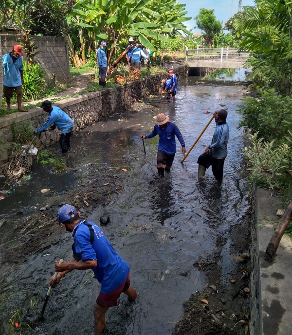PUPR Denpasar Gencarkan Pembersihan Sungai dan Saluran Air, Antisipasi Sedimentasi dan Cegah Terjadinya Banjir.