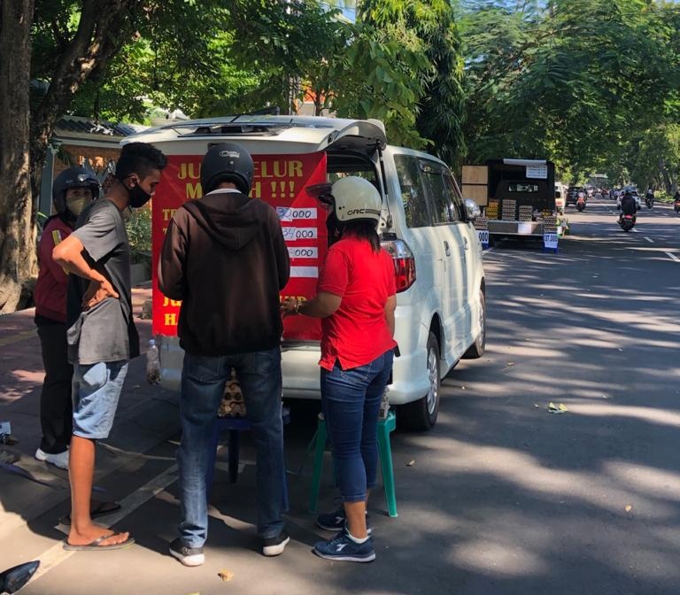 Sulit Terapkan Protokol Kesehatan di Pasar Tumpah dan Pedagang Bermobil, Rawan Jadi Klaster Baru Penyebaran Covid-19