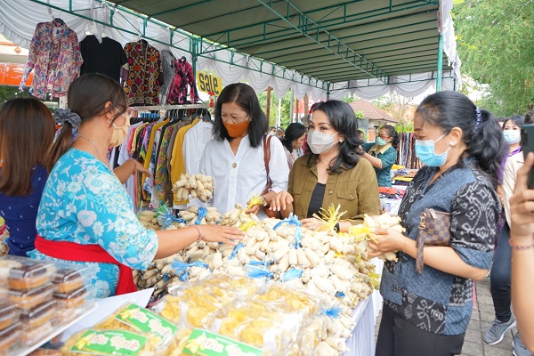 Sambut Hari Raya Galungan, Pemkot Denpasar Gelar Pasar Murah Galungan