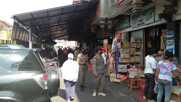 Tidak Menggunakan Masker Tim Gabungan Yustisi Denpasar Tindak Tegas Pelanggar Prokes