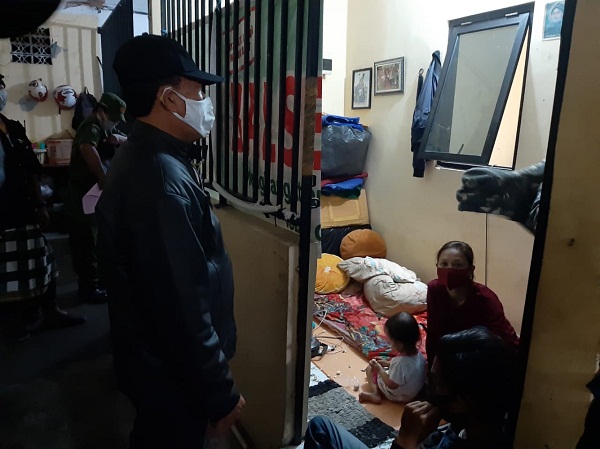 Desa Dauh Puri Kaja Lakukan Pendataan Penduduk Non Permanen dan Penegakan Protokol Kesehatan Covid-19 di Dusun Wanasari