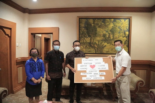 Wawali Jaya Negara Terima Donasi Dari Yayasan Bina Ilmu Bali Korea Selatan