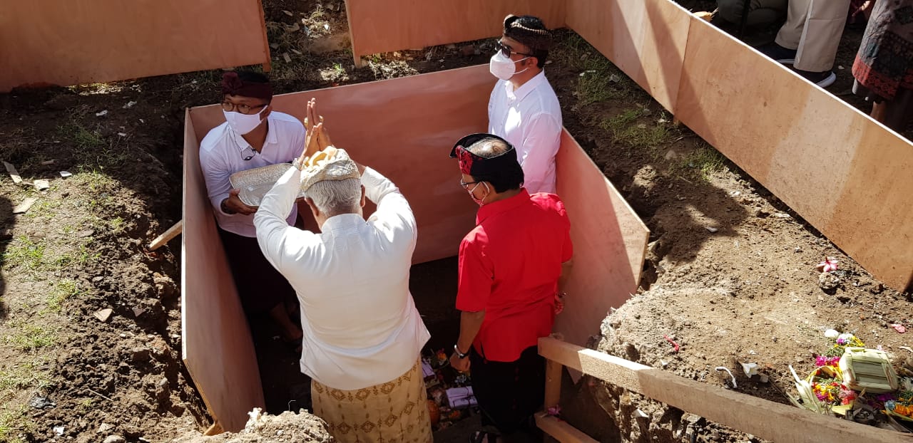 Jaya Negara Hadiri Peletakan Batu Pertama Gedung MDA Denpasar