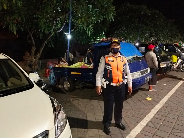 Jaga Kenyamanan dan Ketertiban, Tim Gabungan Denpasar Tertibkan 13 Pedagang Bermobil