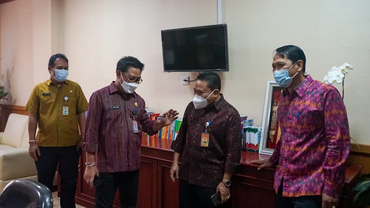 Wawali Arya Wibawa Pacu Semangat ASN di Setda Kota Denpasar Ingatkan Disiplin Protokol Kesehatan, Tetap Maksimal Berikan Pelayanan Masyarakat di Masa Pandemi