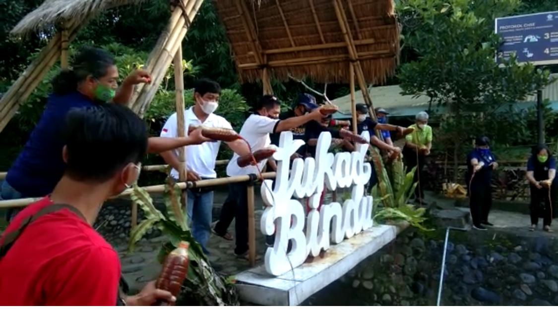 Jernihkan Air dan Hilangkah Bau, Tukad Bindu Dituangi Eco Enzyme