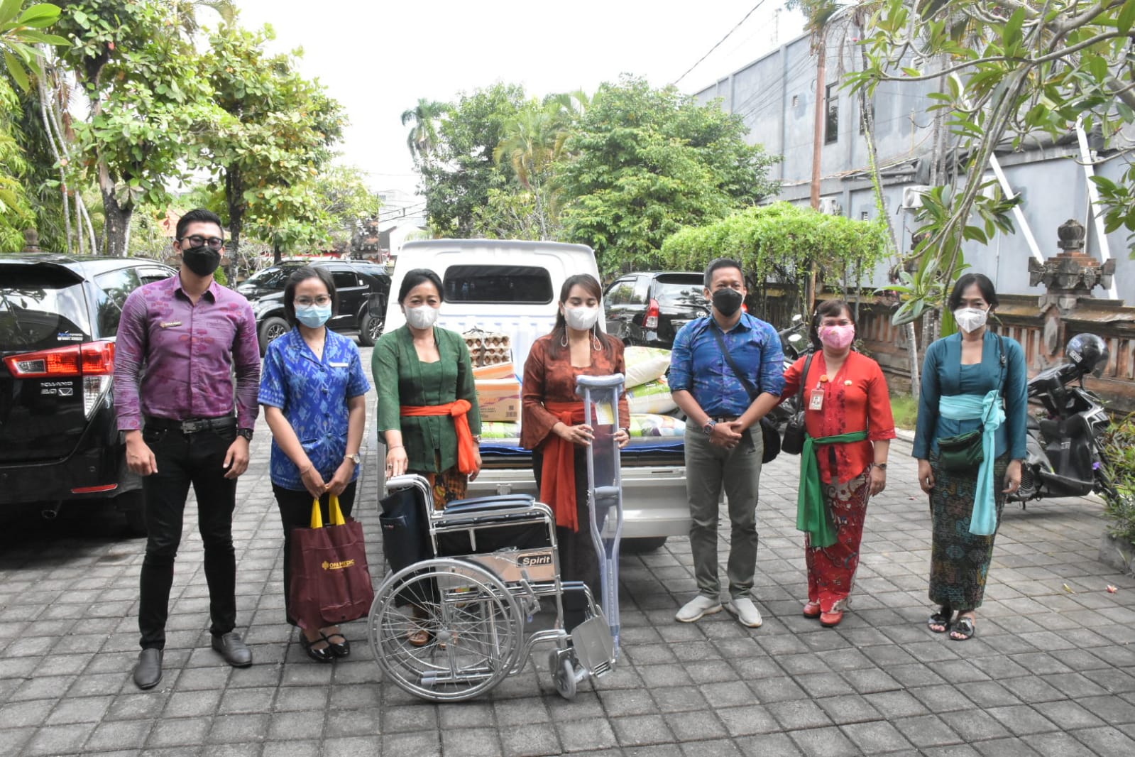 Lagi, Ketua K3S Kota Denpasar Terima Bantuan Alkes Dan Sembako.   Segera Salurkan Ke Masyarakat