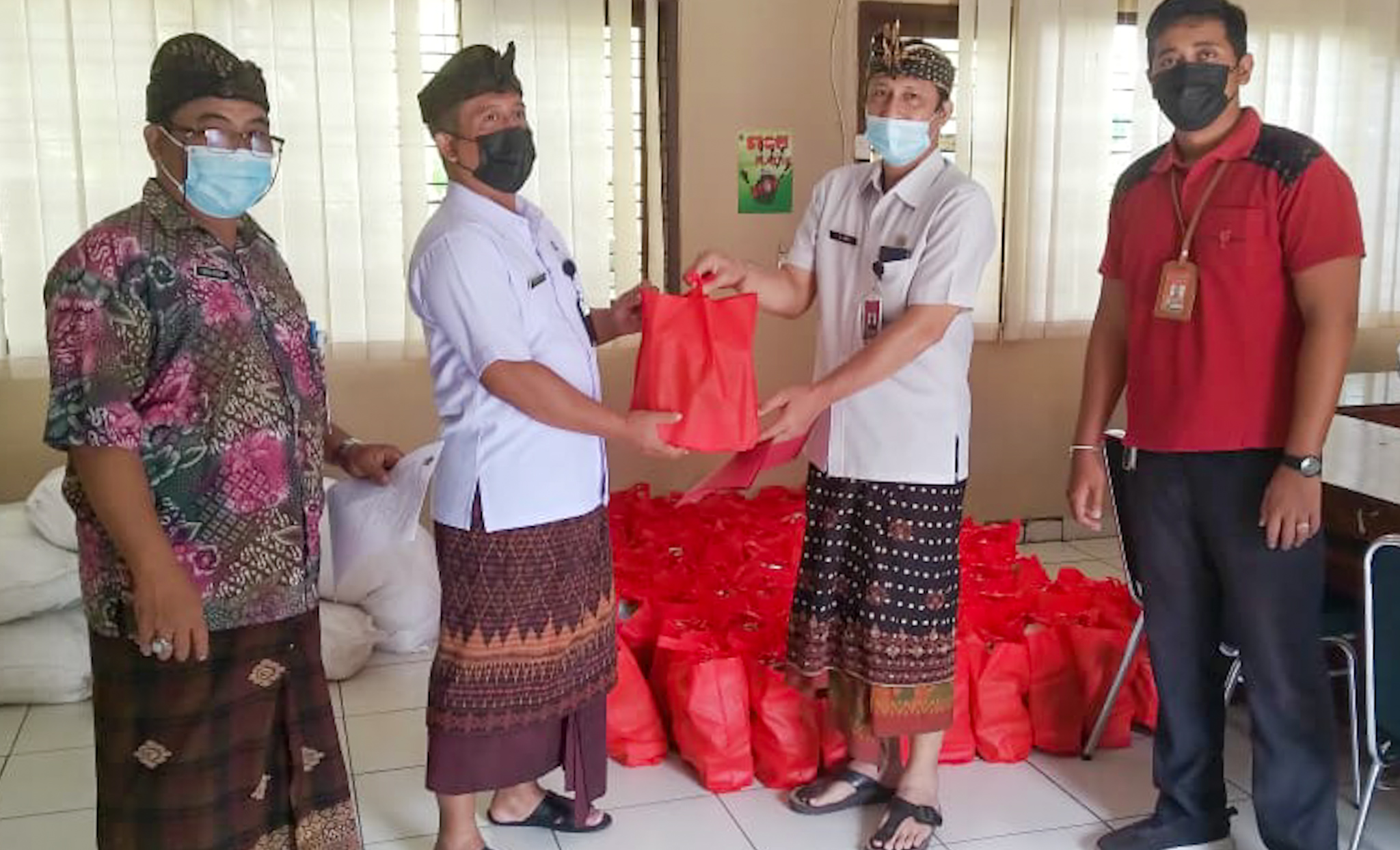 Pemkot Genjot Penyaluran Sembako Bagi Masyarakat Yang Isoman     Selama PPKM Darurat Telah Salurkan 3.000 Paket lebih