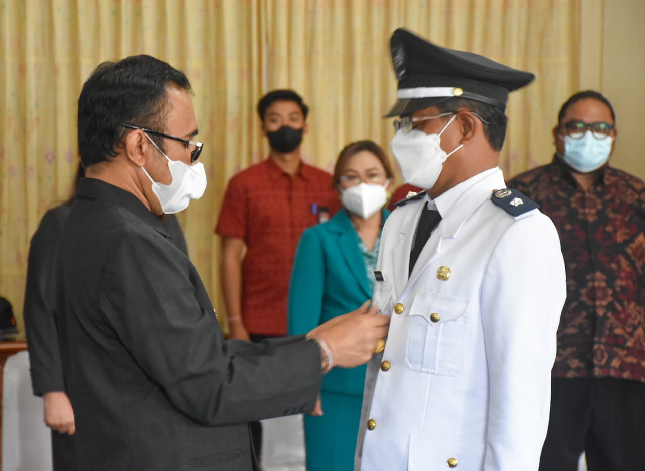 Walikota Jaya Negara Lantik PAW Perbekel Desa Sidakarya  Tekankan Sinergitas, Percepatan Penanganan Pandemi Masih Jadi Prioritas