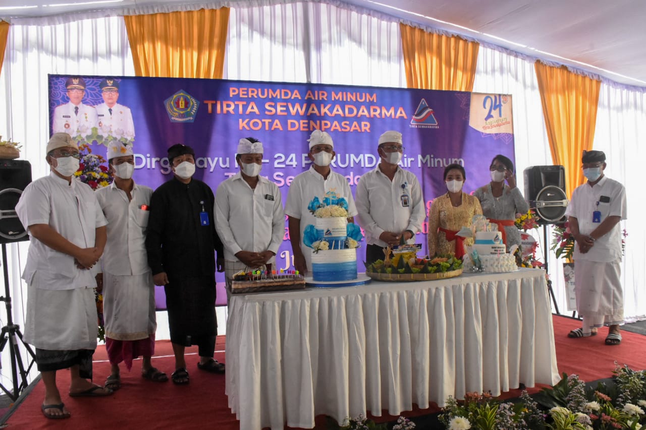 Perumda Air Minum Tirta Sewakadarma Kota Denpasar Peringati HUT ke-24 Tahun    Terus Berinovasi, Bangkit Bersama, Dengan Hati Melayani Secara Berkesinambungan