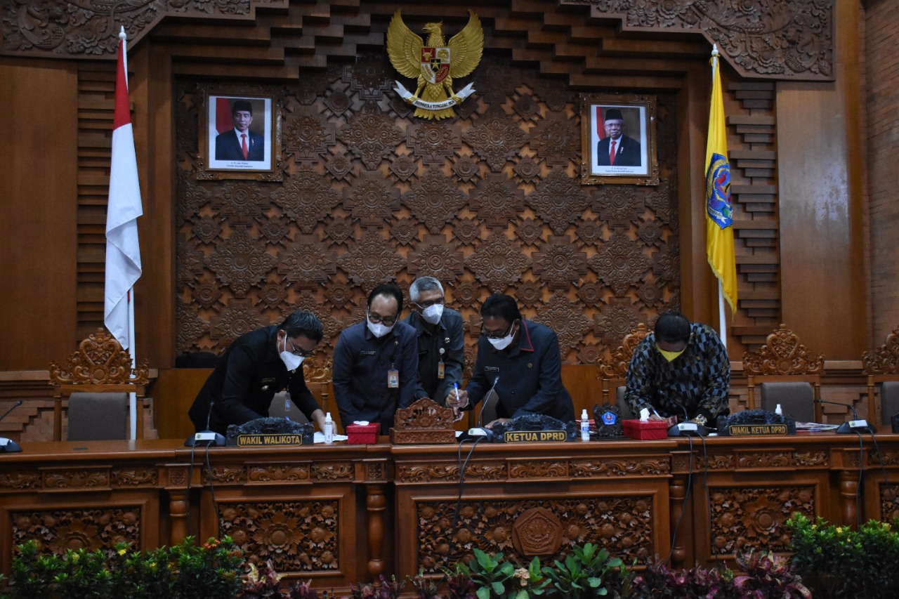 Rapat Paripurna Ke 29, Masa Persidangan III Fraksi DPRD Denpasar Setujui Lima Ranperda