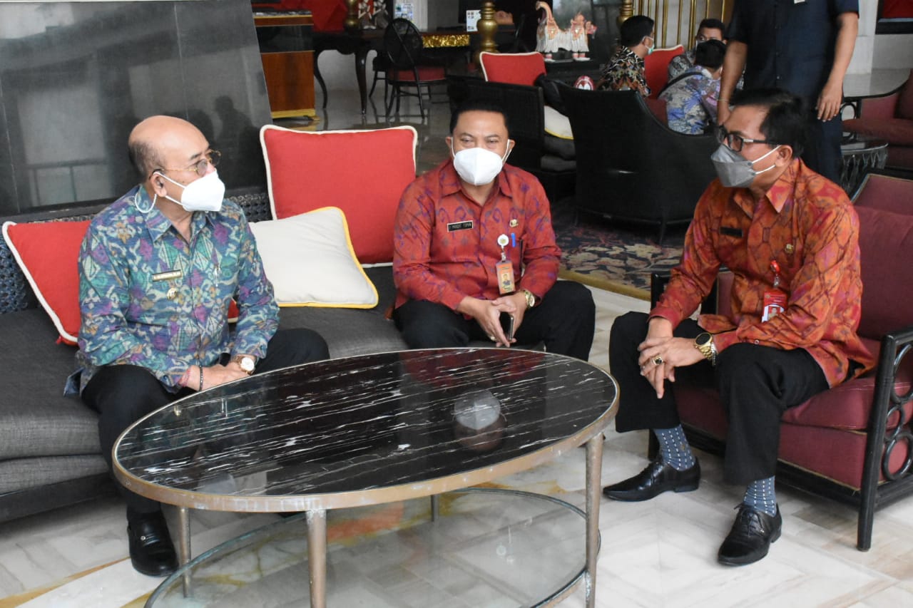 Serah Terima Jabatan Kepala BPK Bali   Pemkot Harap Sinergi Makin Baik Dalam Pengelolaan Keuangan Daerah